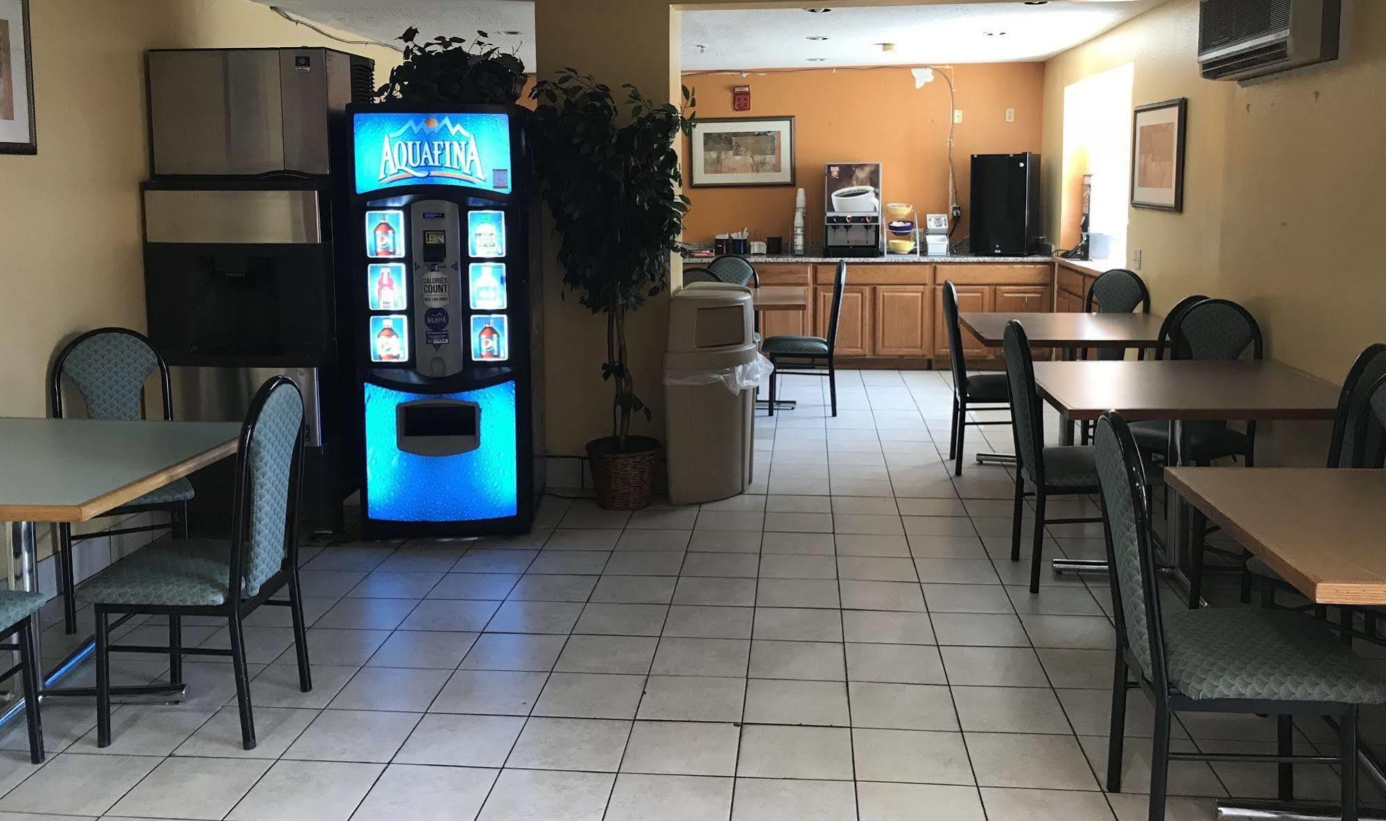 Best Western Buffalo Inn & Suites Williamsville Bagian luar foto